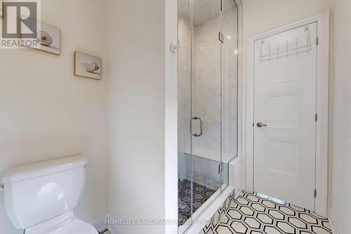 2438 Irene Crescent, Oakville, ON - Indoor Photo Showing Bathroom