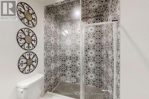 2438 Irene Crescent, Oakville, ON - Indoor Photo Showing Bathroom