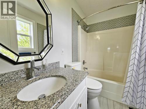 2312 West Fraser Road, Quesnel, BC - Indoor Photo Showing Bathroom