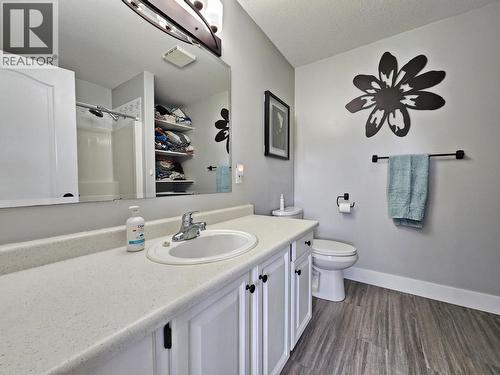 2312 West Fraser Road, Quesnel, BC - Indoor Photo Showing Bathroom