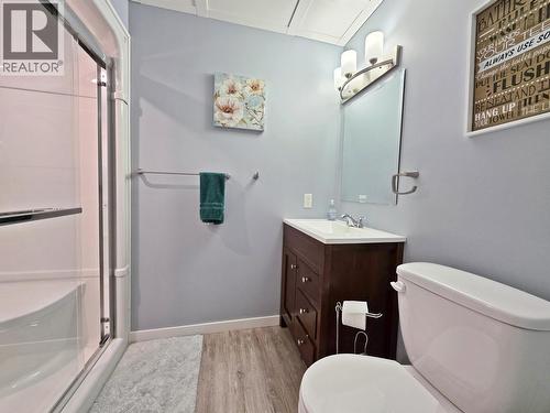 2312 West Fraser Road, Quesnel, BC - Indoor Photo Showing Bathroom