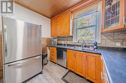 296 King St E- kitchen - 296 King Street E, Oshawa, ON - Indoor Photo Showing Kitchen