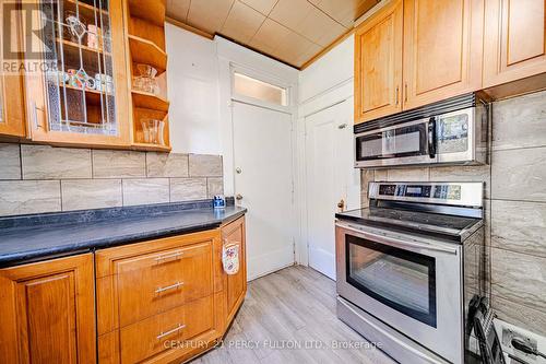 296 King St E- kitchen - 296 King Street E, Oshawa, ON - Indoor Photo Showing Kitchen