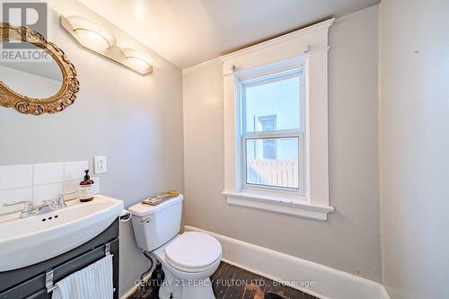 296 King St E- powder room - 296 King Street E, Oshawa, ON - Indoor Photo Showing Bathroom