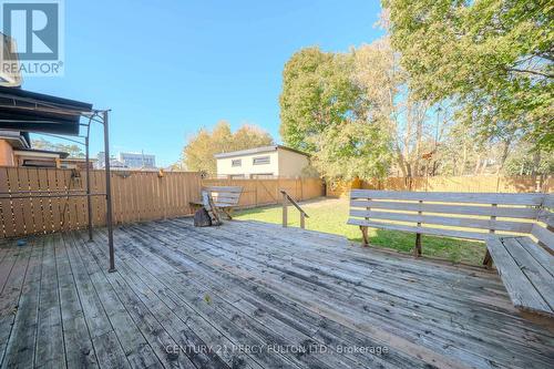296 King St E - backyard/deck - 296 King Street E, Oshawa, ON - Outdoor