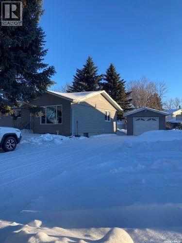 212 Fourth Street Ne, Ituna, SK - Outdoor
