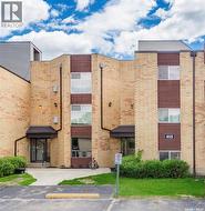 305 415 Tait COURT  Saskatoon, SK S7H 5L3