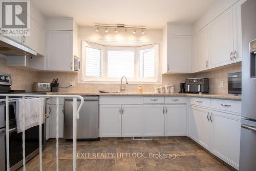 871 Westdale Avenue, Peterborough (Northcrest Ward 5), ON - Indoor Photo Showing Kitchen With Stainless Steel Kitchen