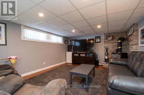 871 Westdale Avenue, Peterborough (Northcrest Ward 5), ON - Indoor Photo Showing Other Room