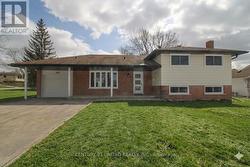 A - 889 SYDENHAM ROAD Peterborough (Ashburnham Ward 4), ON K9J 1K4