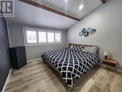 Primary Bedroom - 