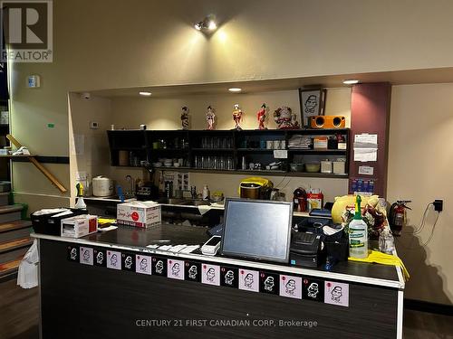 192 Dundas Street, London East (East F), ON 