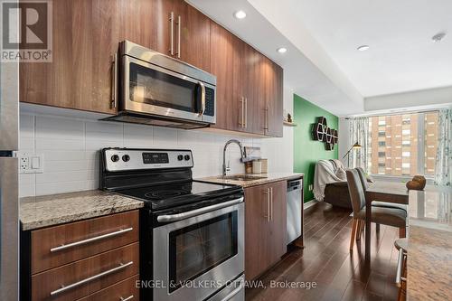 811 - 238 Besserer Street, Ottawa, ON - Indoor Photo Showing Kitchen With Stainless Steel Kitchen