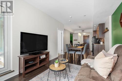 811 - 238 Besserer Street, Ottawa, ON - Indoor Photo Showing Living Room