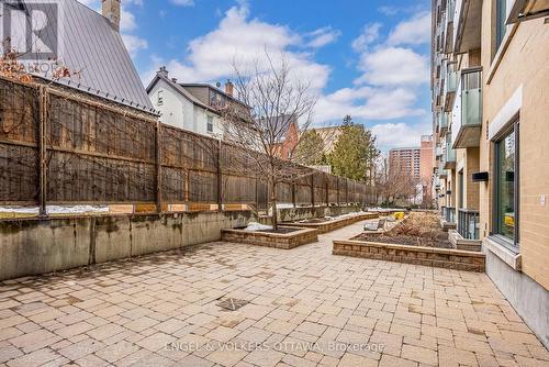 811 - 238 Besserer Street, Ottawa, ON - Outdoor