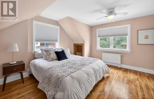 498 Queen Elizabeth Drive, Ottawa, ON - Indoor Photo Showing Bedroom