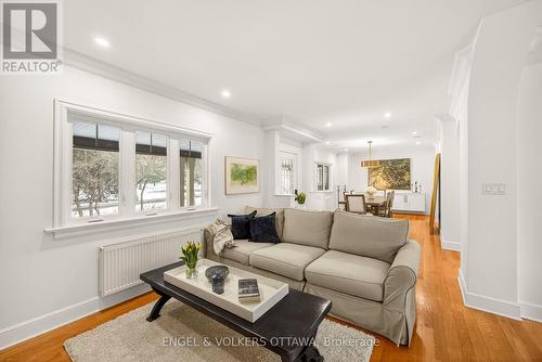 498 Queen Elizabeth Drive, Ottawa, ON - Indoor Photo Showing Living Room