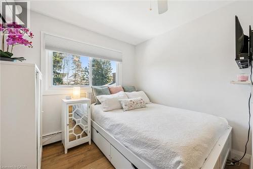 316 Dale Crescent, Waterloo, ON - Indoor Photo Showing Bedroom