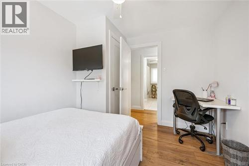 316 Dale Crescent, Waterloo, ON - Indoor Photo Showing Bedroom