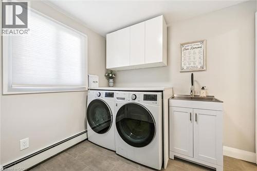 316 Dale Crescent, Waterloo, ON - Indoor Photo Showing Laundry Room
