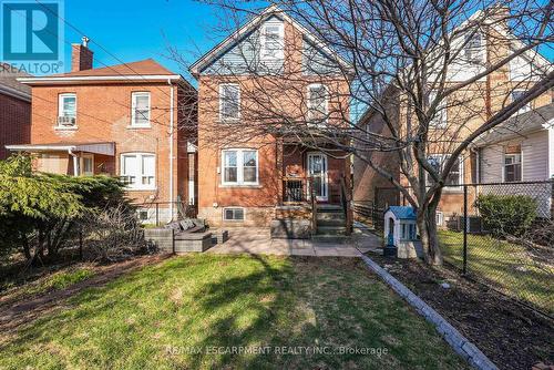 207 Edgemont Street S, Hamilton, ON - Outdoor