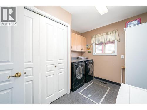 550 Yates Road Unit# 118, Kelowna, BC - Indoor Photo Showing Laundry Room