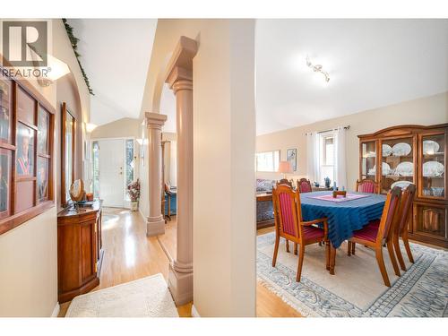 550 Yates Road Unit# 118, Kelowna, BC - Indoor Photo Showing Dining Room