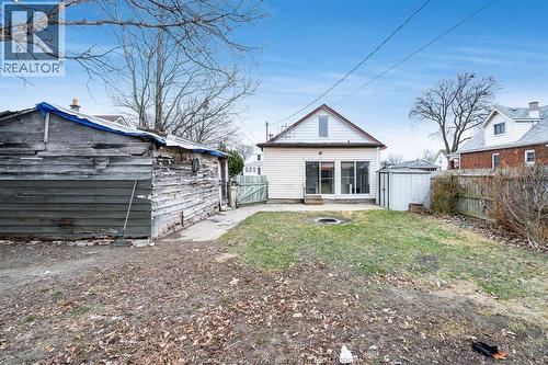 1541 Albert, Windsor, ON - Outdoor