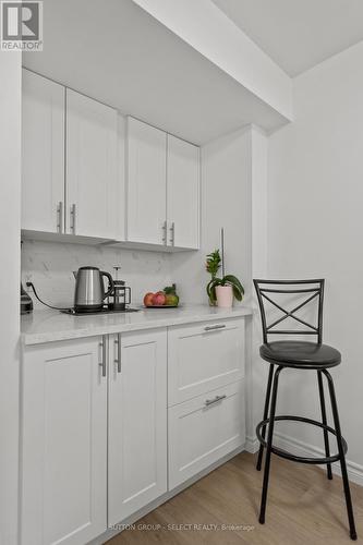 64 - 40 Tiffany Drive, London East (East I), ON - Indoor