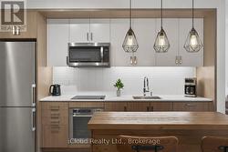 354 - 1575 LAKESHORE ROAD W  Mississauga, ON L5J 0B1