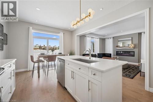 97 Rivertrail Avenue, Kitchener, ON - Indoor Photo Showing Kitchen