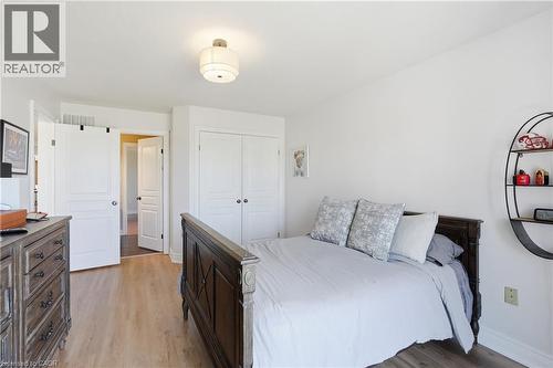 240 Cloverleaf Drive, Ancaster, ON - Indoor Photo Showing Bedroom