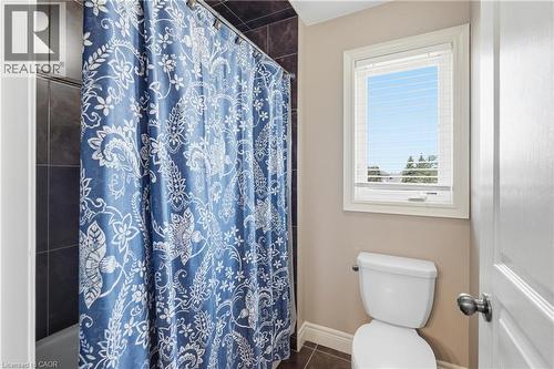 240 Cloverleaf Drive, Ancaster, ON - Indoor Photo Showing Bathroom