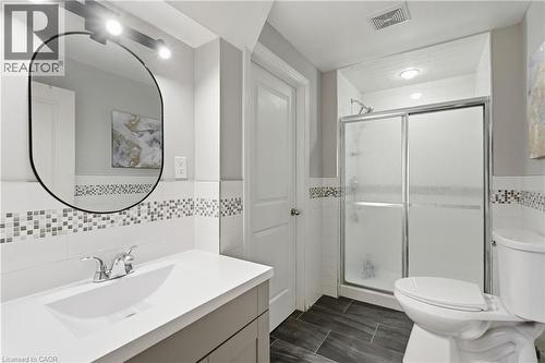 240 Cloverleaf Drive, Ancaster, ON - Indoor Photo Showing Bathroom