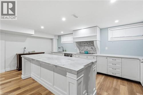 240 Cloverleaf Drive, Ancaster, ON - Indoor