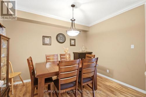 407 - 24 Chapel Street, Halton Hills, ON - Indoor Photo Showing Dining Room