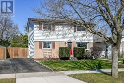 9 MELLENBY STREET Hamilton, ON L8J 1E6