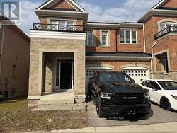 7 TWINFLOWER LANE Richmond Hill, ON L4E 1E7
