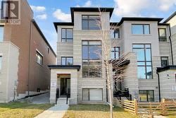 18 BENNINGTON ROAD  Newmarket, ON L3X 0M8