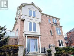 40 LEITCHCROFT CRESCENT Markham, ON L3T 7W1