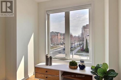 40 Leitchcroft Crescent, Markham, ON - Indoor Photo Showing Other Room