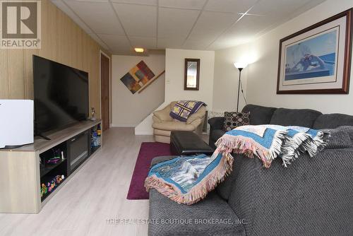 Large Recreation room - 1345 Colonsay Drive, Burlington, ON - Indoor Photo Showing Other Room