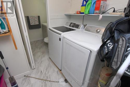 Bright Laundry room - 1345 Colonsay Drive, Burlington, ON - Indoor Photo Showing Laundry Room