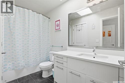 701 710 Gordon Road, Saskatoon, SK - Indoor Photo Showing Bathroom