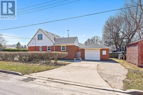 3 Bard Lane, Halton Hills, ON - Outdoor