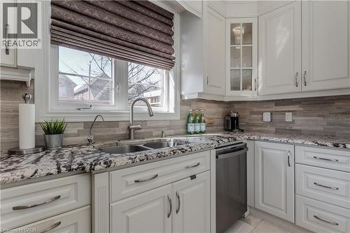 3200 Cotter Road, Burlington, ON - Indoor Photo Showing Kitchen With Double Sink With Upgraded Kitchen