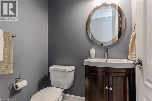 3200 Cotter Road, Burlington, ON - Indoor Photo Showing Bathroom