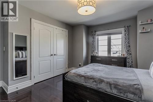 3200 Cotter Road, Burlington, ON - Indoor Photo Showing Bedroom