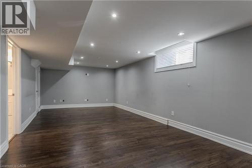 3200 Cotter Road, Burlington, ON - Indoor Photo Showing Other Room