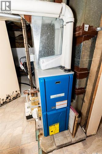 626 Manitoba Avenue, Kerrobert, SK - Indoor Photo Showing Other Room